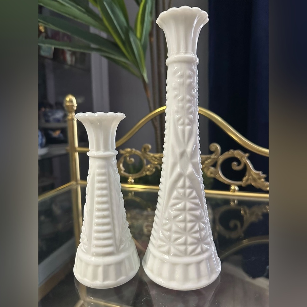 Vintage Anchor Hocking Milk Glass bud vases